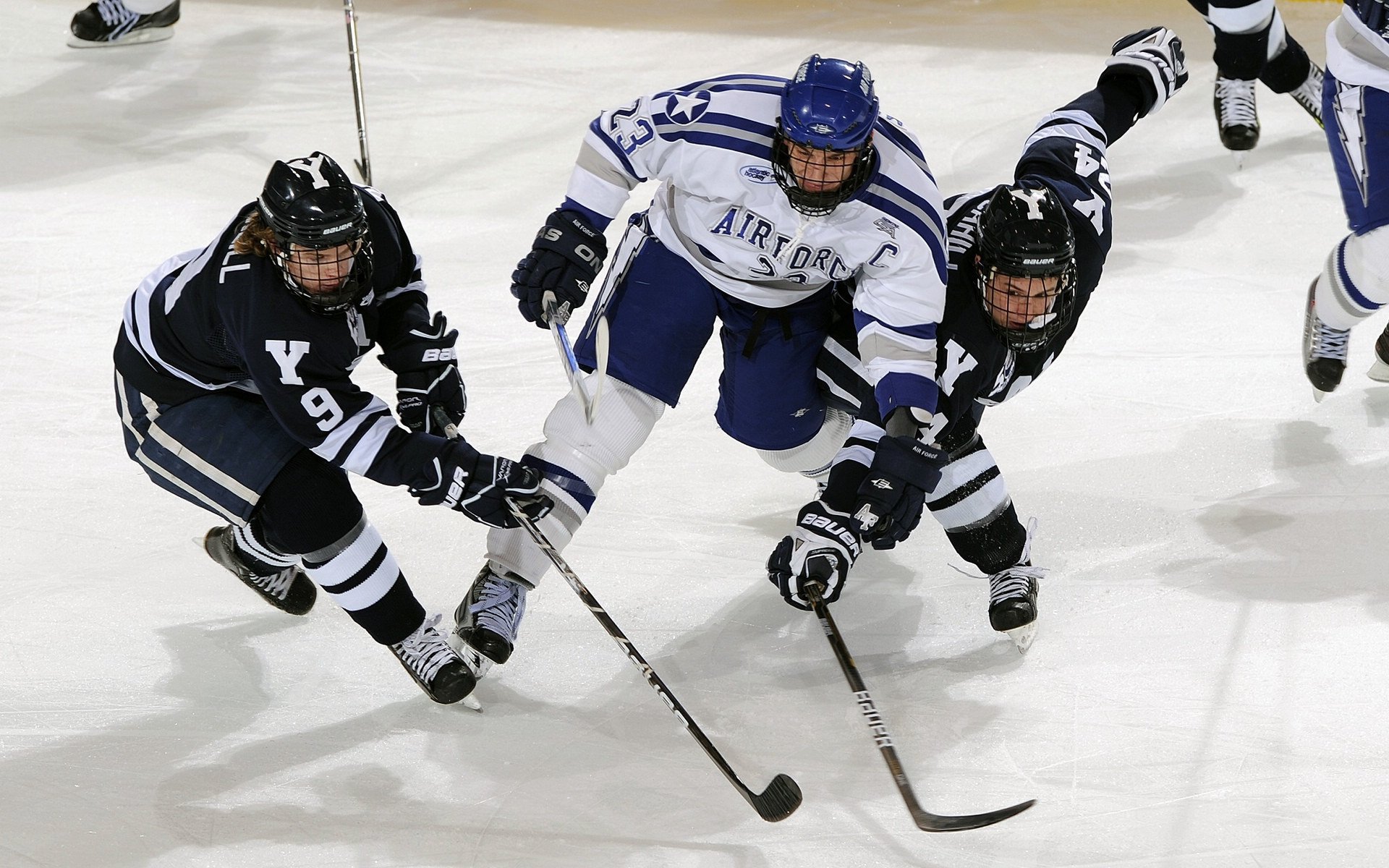 法网碾压戴维斯杯，阿尔卡拉斯状态火热，网坛新王崛起？